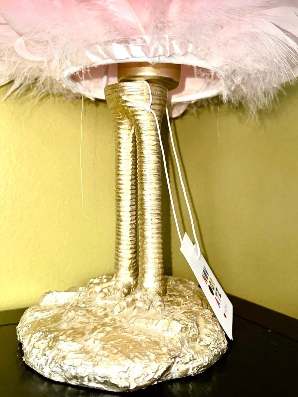 NEW NOVOGRATZ HOME Pink Flamingo Feather Table Lamp 17-inch feather shade. RARE